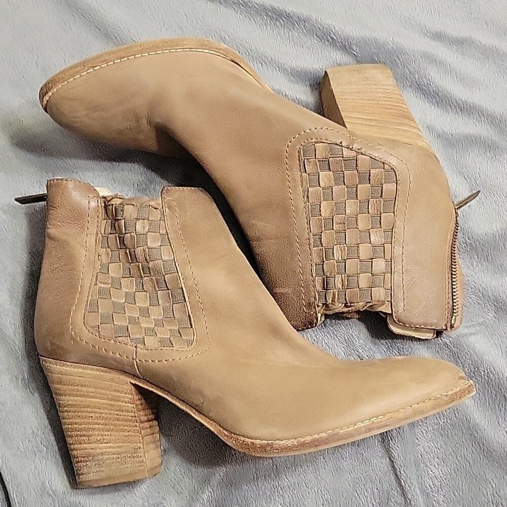 Aquatalia Ankle Heeled Boot Womens 10 Tan Woven Leather Weatherproof Frannie Zip